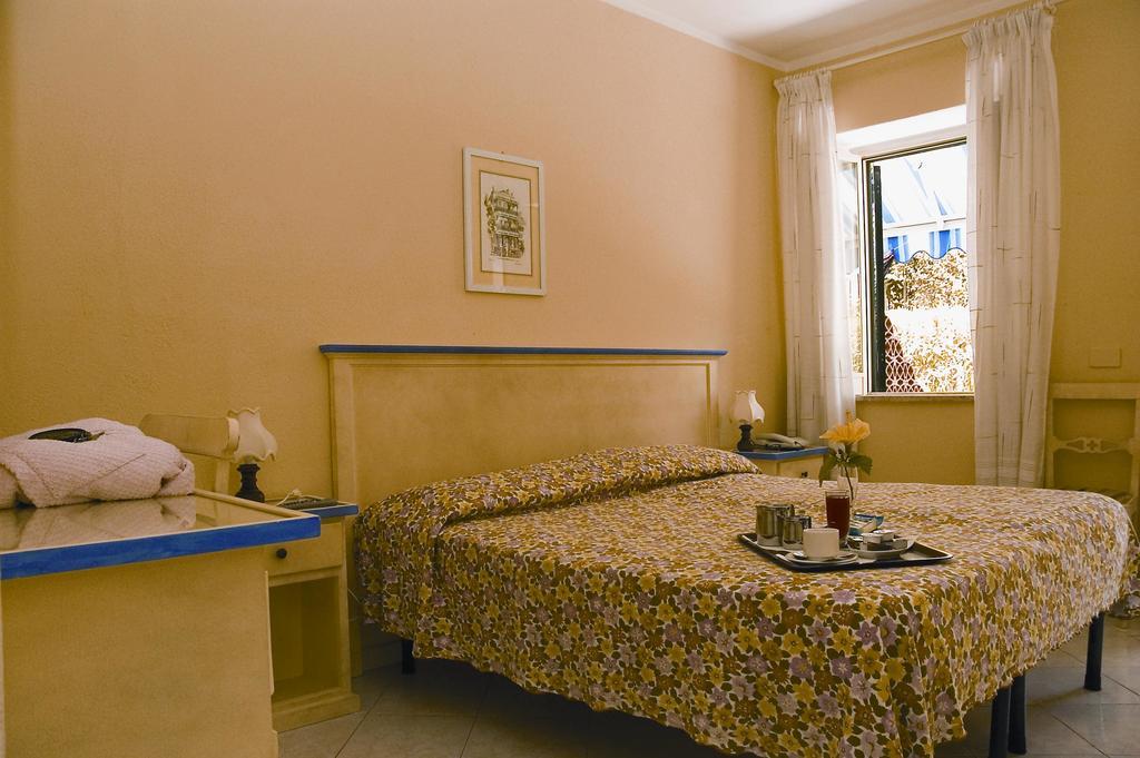 Hotel Villa Al Parco Forio  Exterior photo